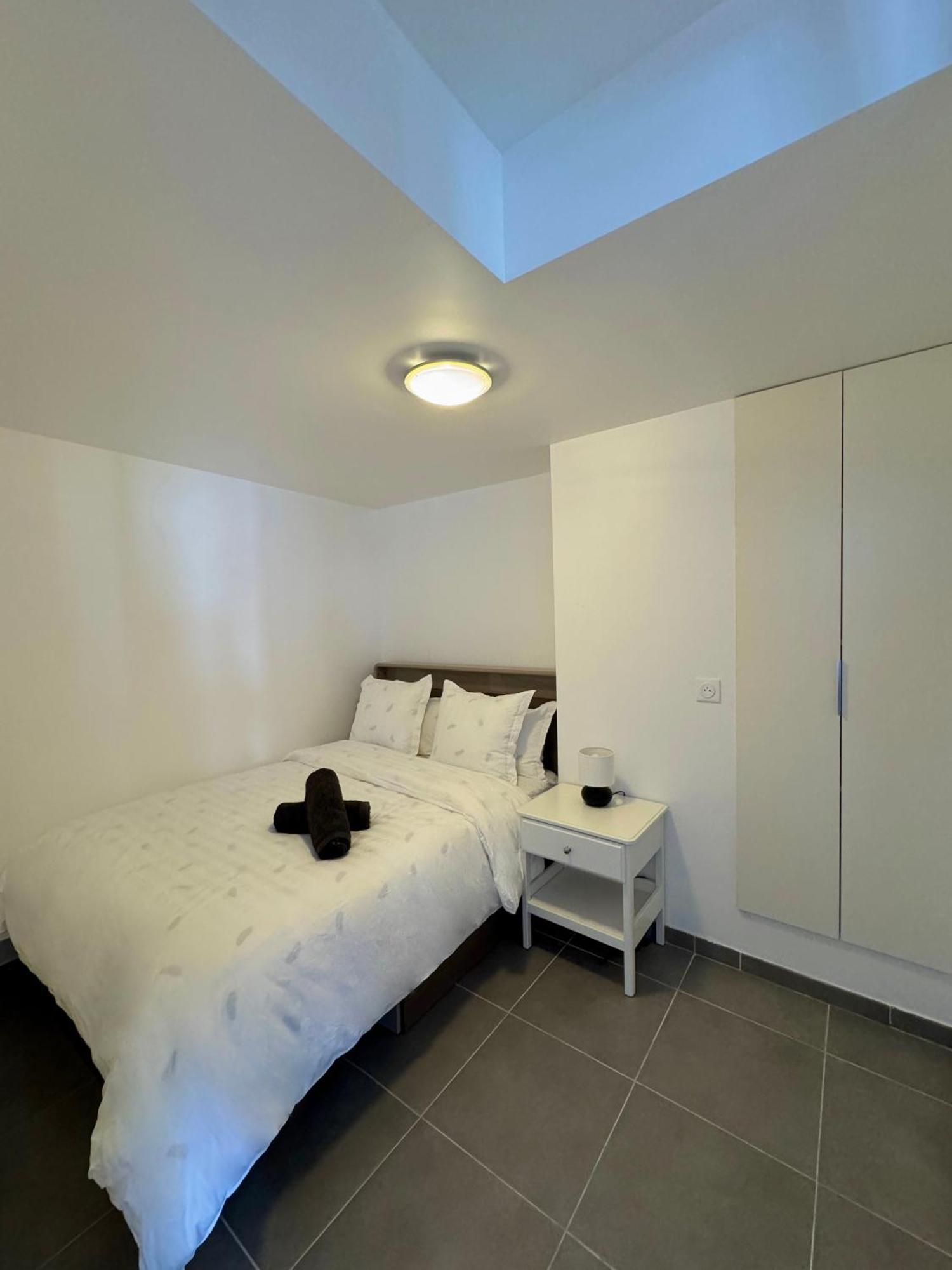 Appartement Moderne Avec Balcon Proche De Paris Aubervilliers Exteriér fotografie